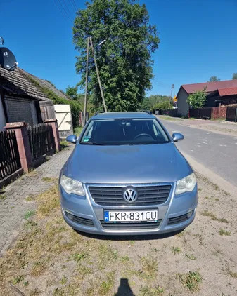 volkswagen Volkswagen Passat cena 11000 przebieg: 382000, rok produkcji 2009 z Koluszki